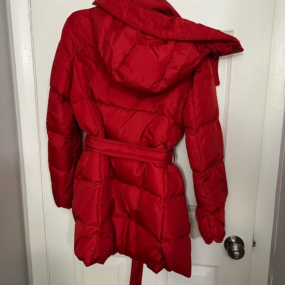 Red Jacket Coach - Picture 4 of 4